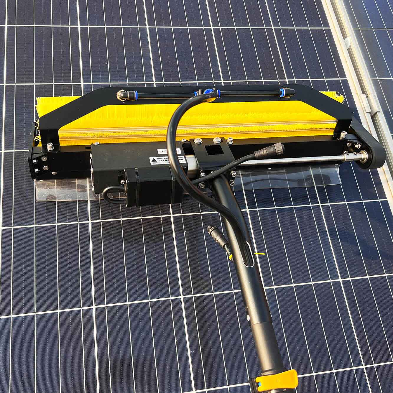 Portable Rotatory Washing Brush for Solar Panel Cleaning 