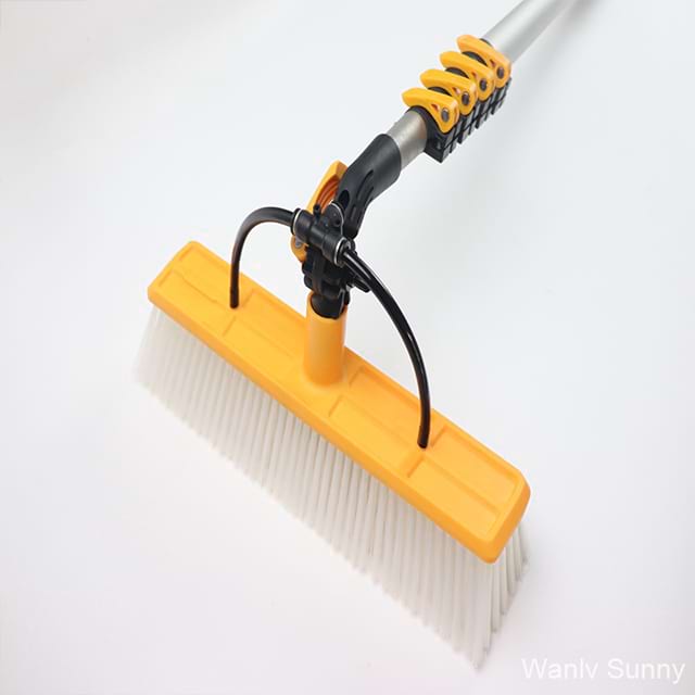 Photovoltaic Manual Water Spray Brush