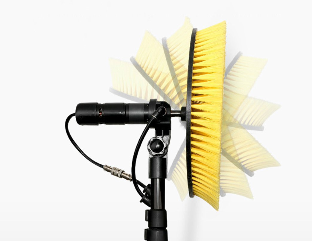 Single-disc Rotary Brush for Solar Panel Cleaning with Different Rod