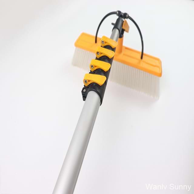 Manual Water Spray Cleaning Brush