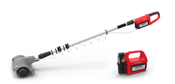  Best Solar Cleaning Handhold Rolling Brush Cylinder Shape Brush with Water Pump And Lithium Battery 