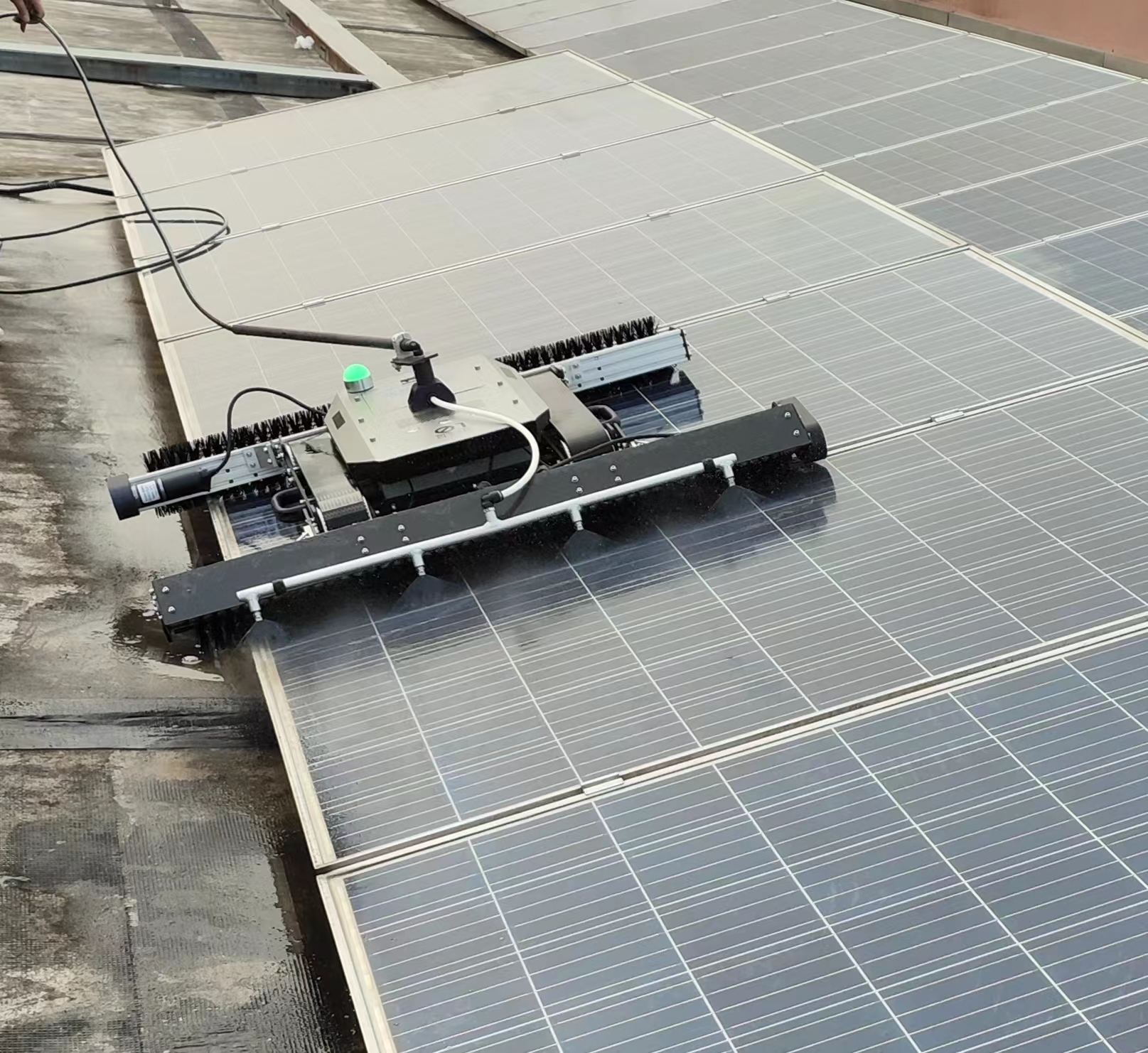 WLS-72Z: Advanced Solar Panel Cleaning Equipment for Optimal Efficiency