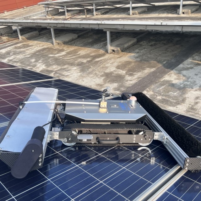 WLS-72Z AI-Powered Visual Path Correction 24-Hour Continuous Dual-Mode Solar Panel Cleaning Robot